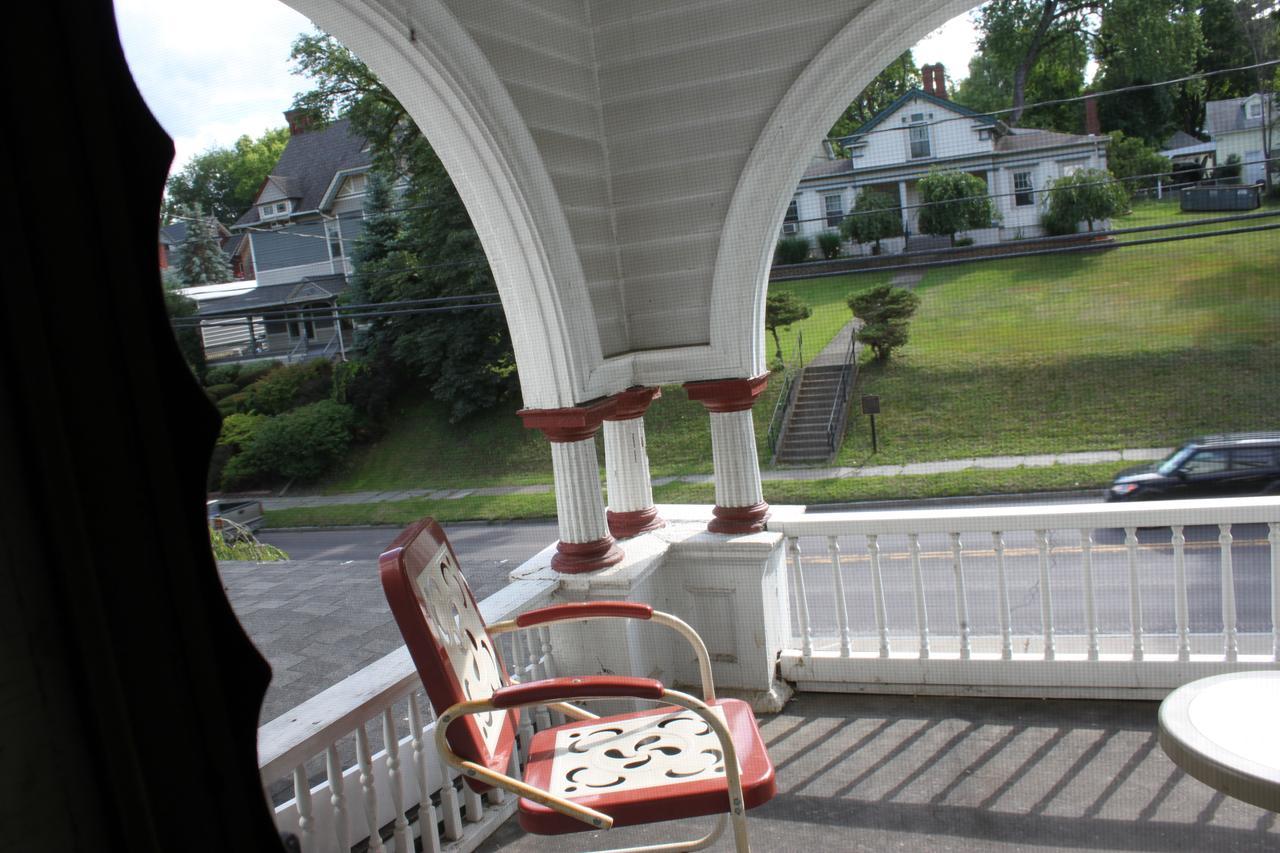 Victorian Charm Inn Towanda Eksteriør billede