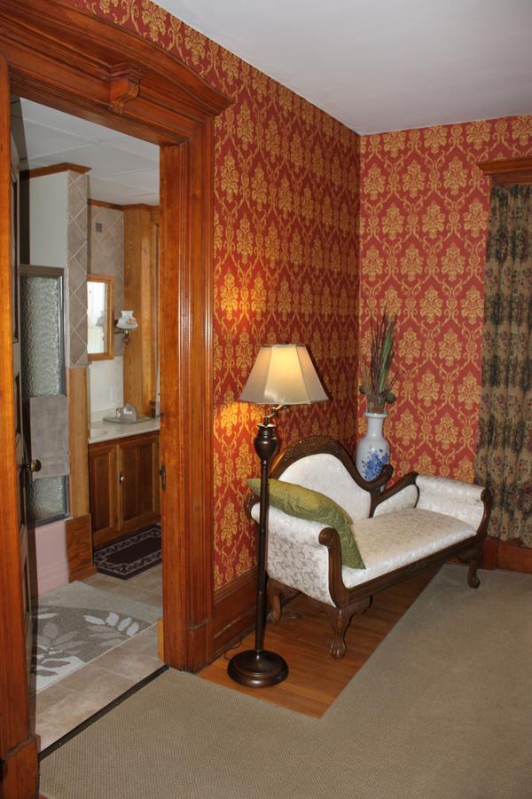 Victorian Charm Inn Towanda Eksteriør billede