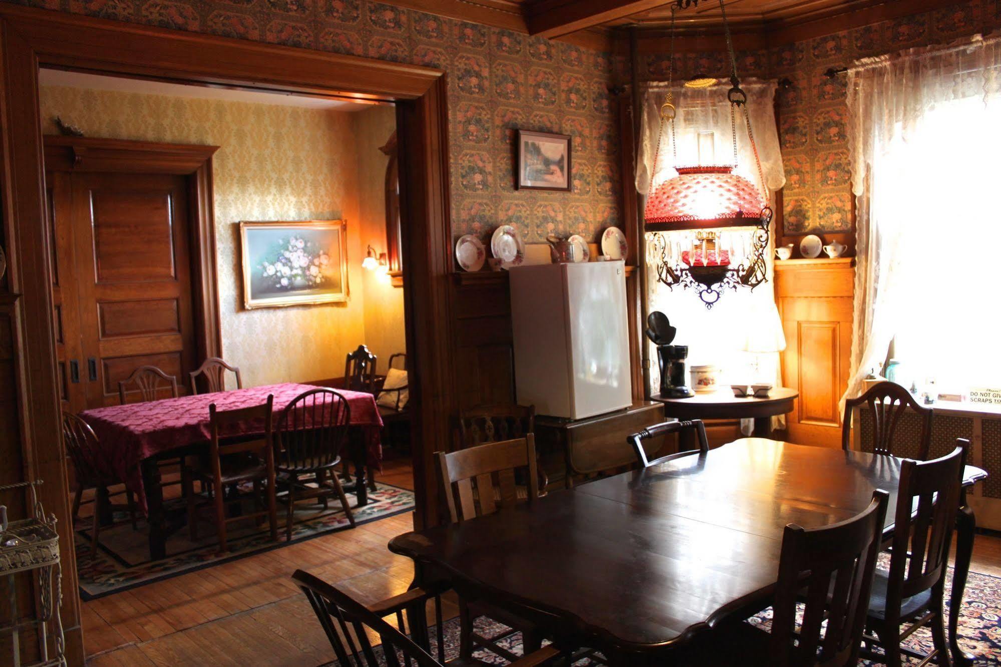 Victorian Charm Inn Towanda Eksteriør billede